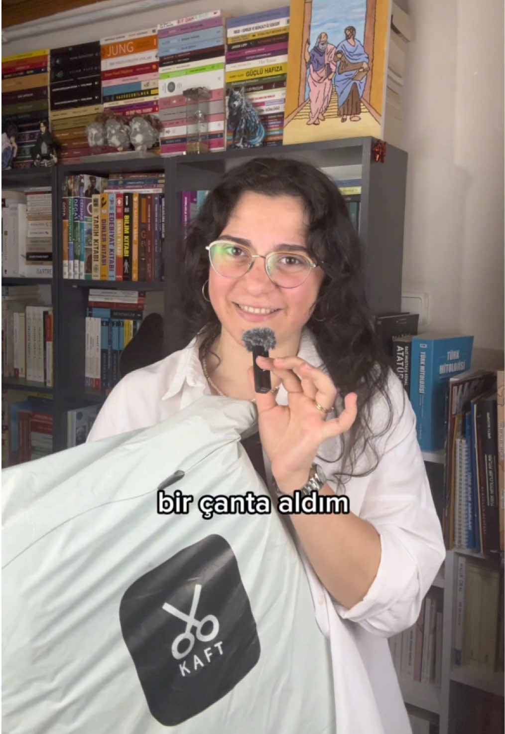 @Azra Akbulut