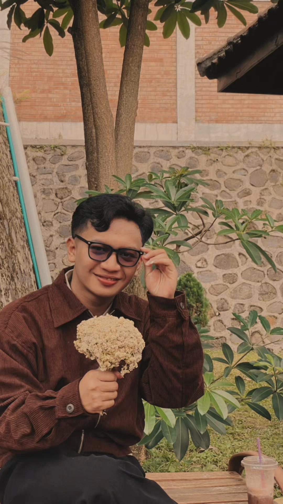 @𝘄𝗹𝗱𝗻𝗳