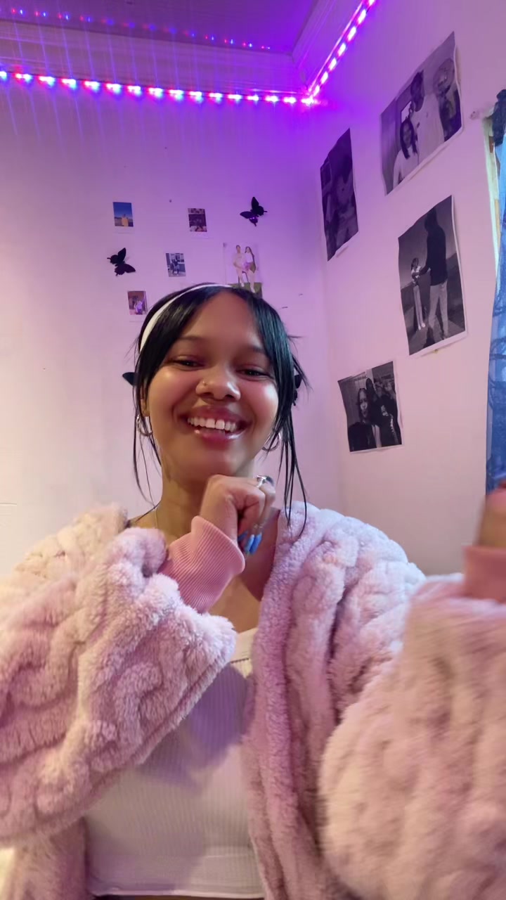 @𝑪𝒐𝒖𝒓𝒕𝒏𝒆𝒚𝑽𝒂𝒏𝒘𝒚𝒌🎀