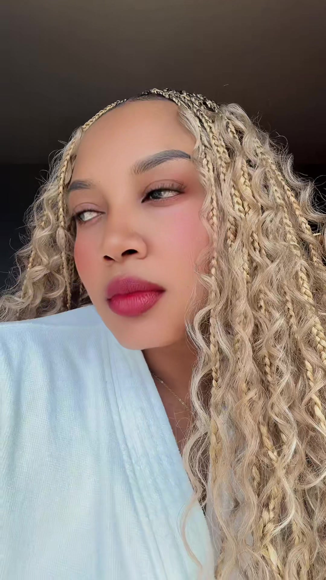 @Aïcha Steky 🇬🇳 ❣️