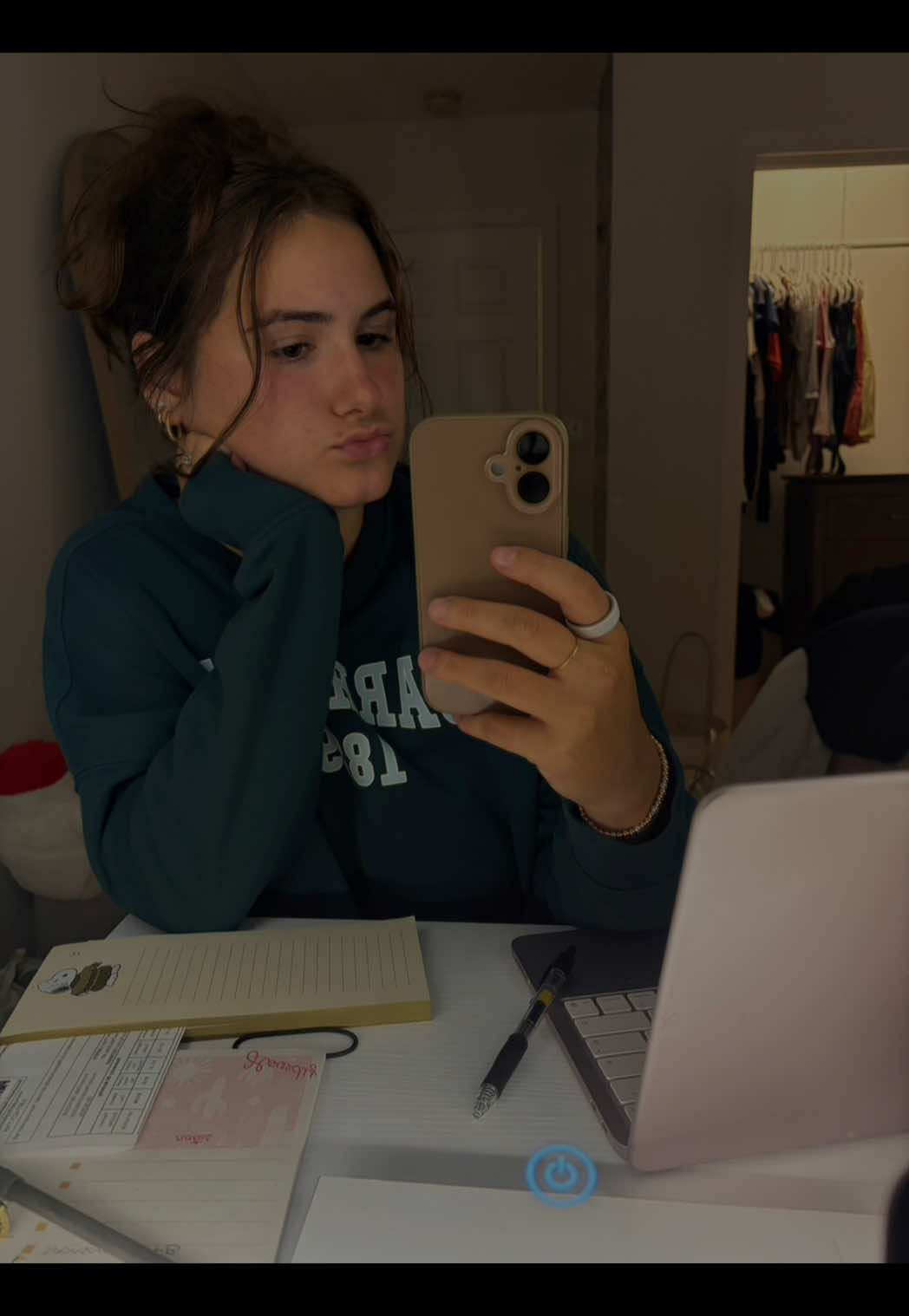 @julianalockedin