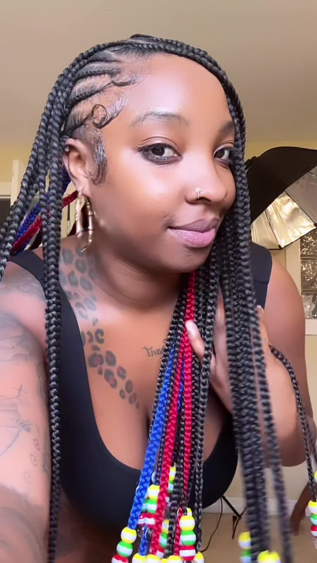 @Hon3ybabie