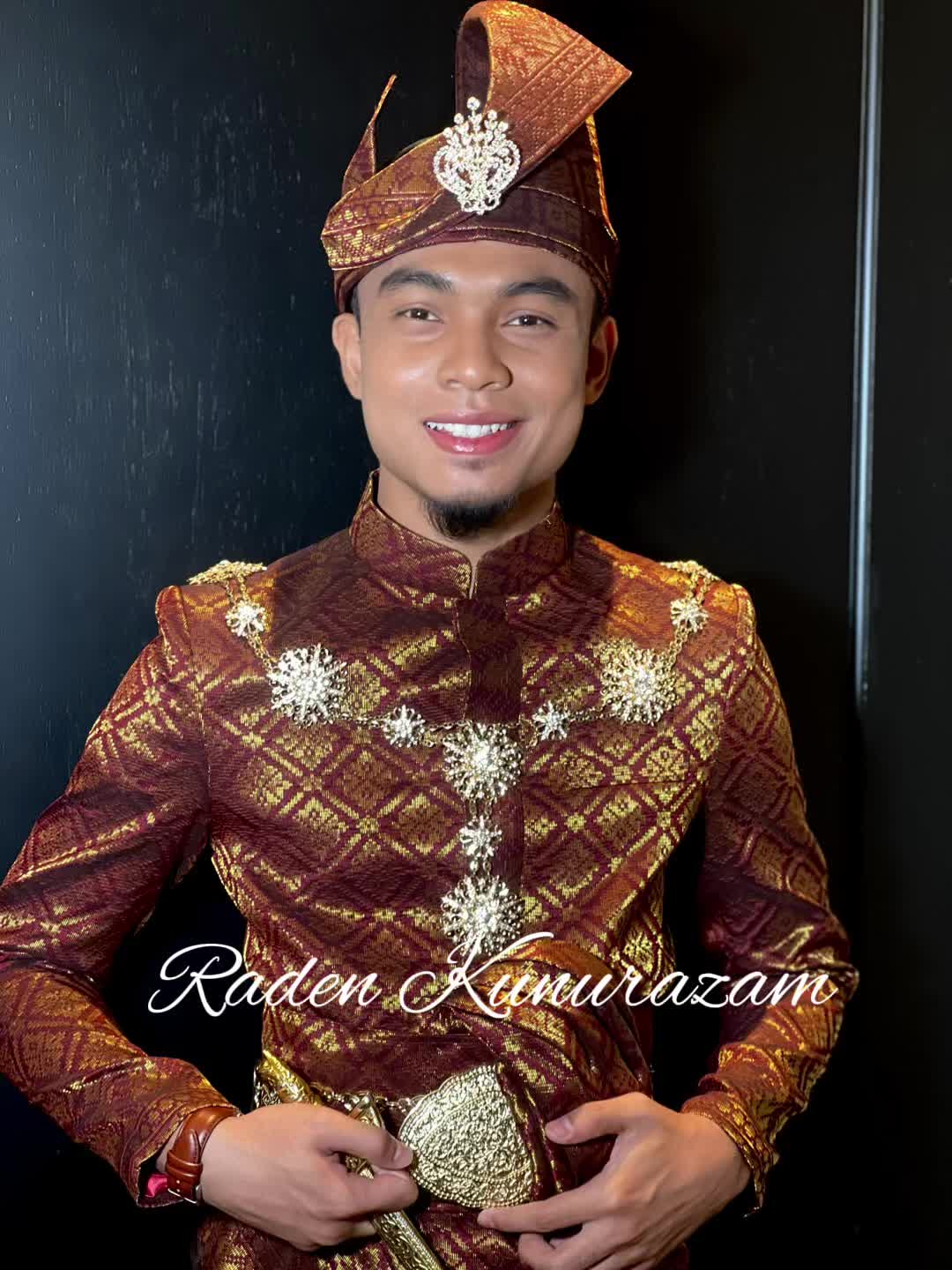 @Raden_GroomStylist