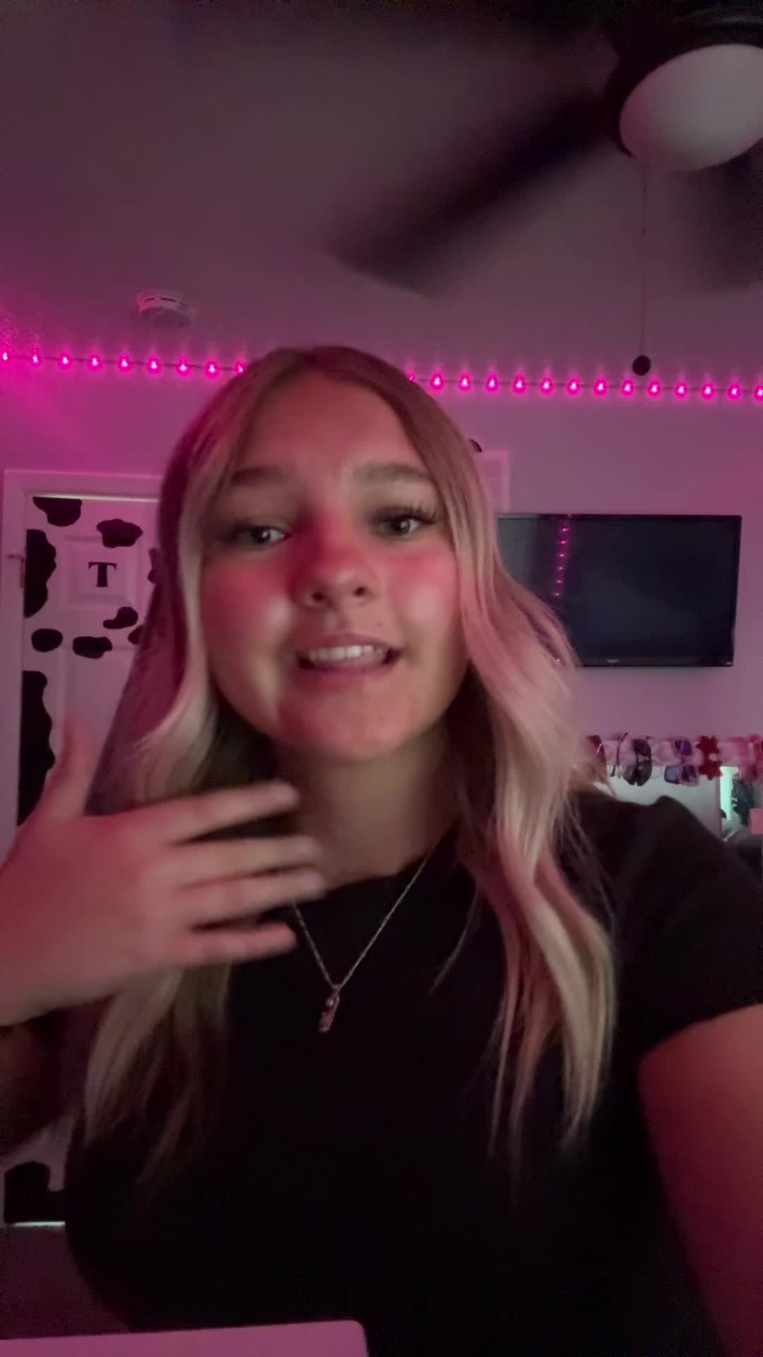 @kam🕷️