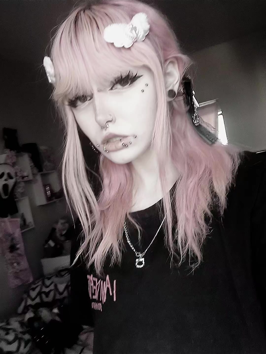 @✞