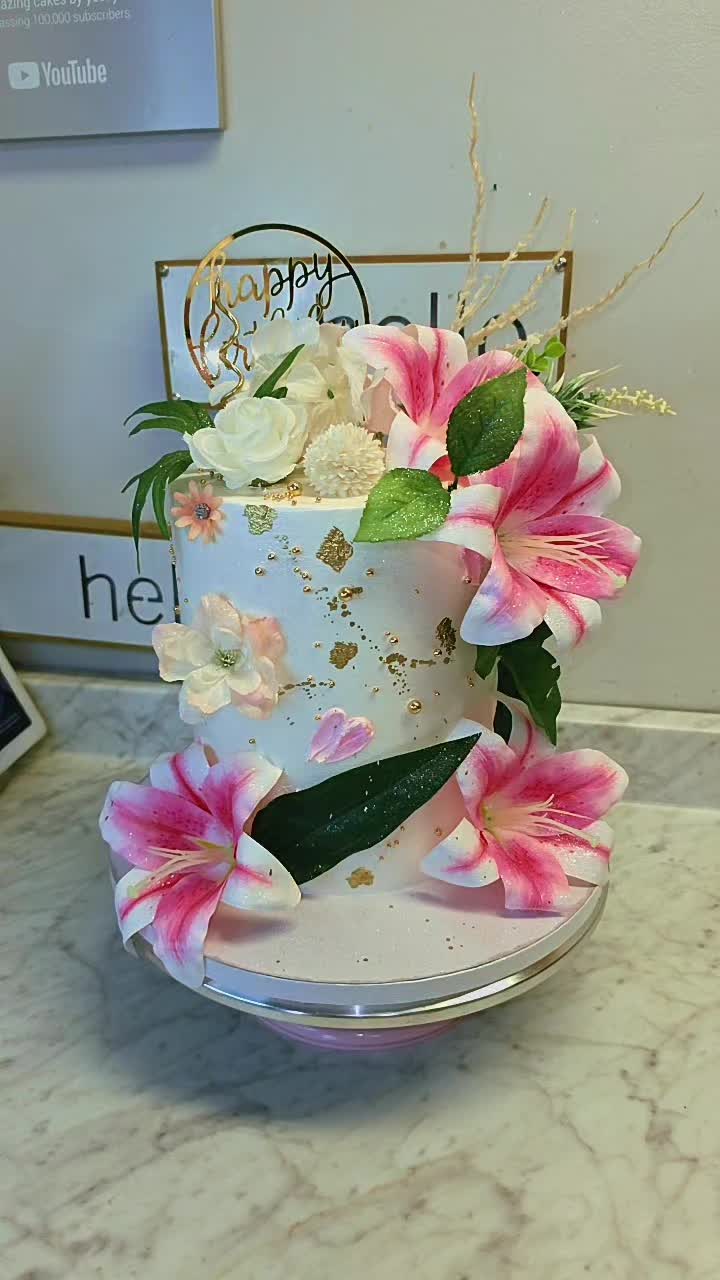 @AmazingCakesByYessy