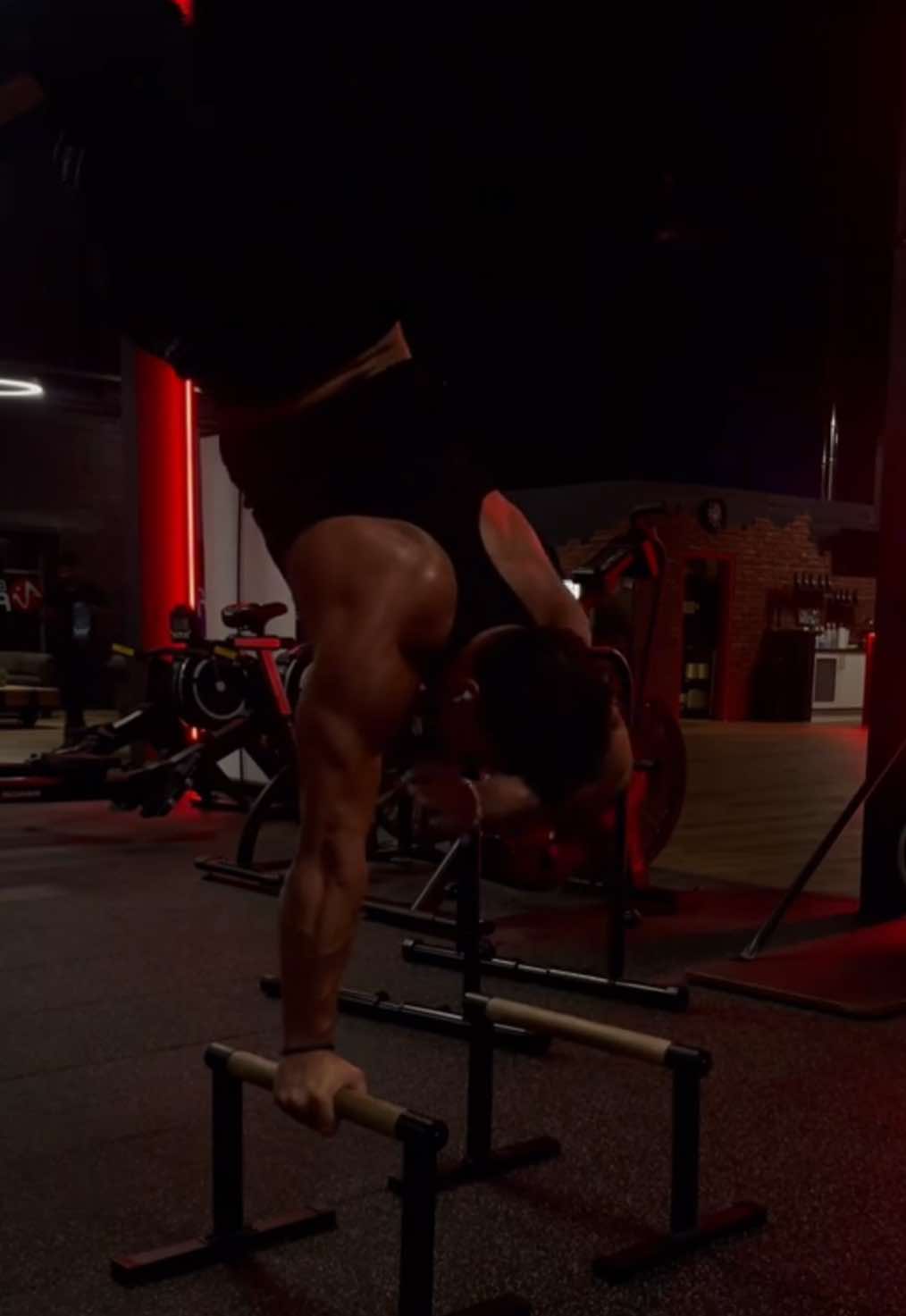@mertofficialcalisthenics