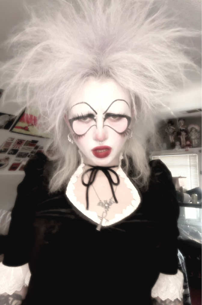 @dollygoth666