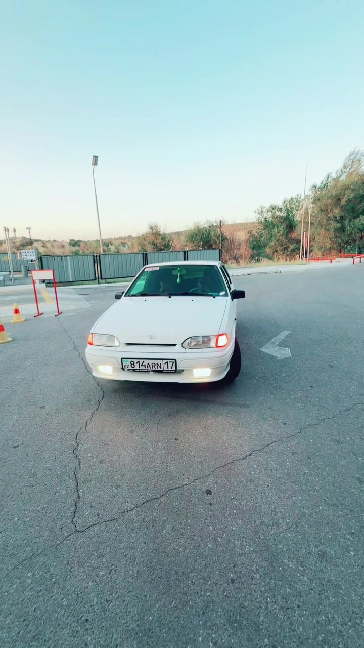 @Ualigooi