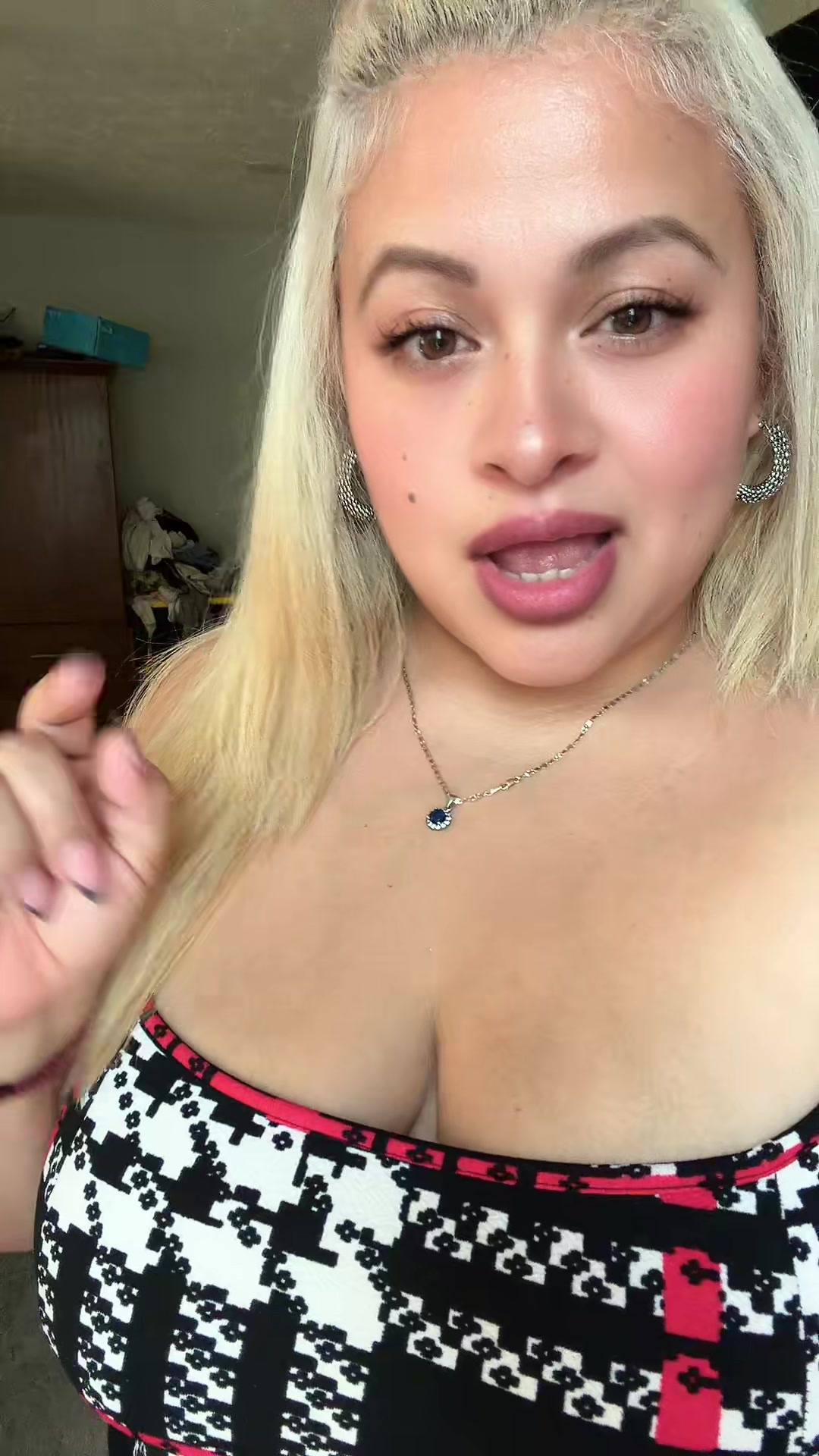 @Sairita Charive