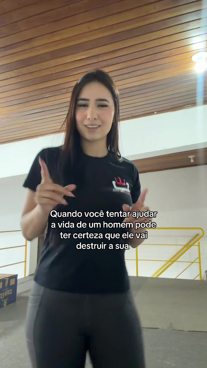 @Camilly Vitoria