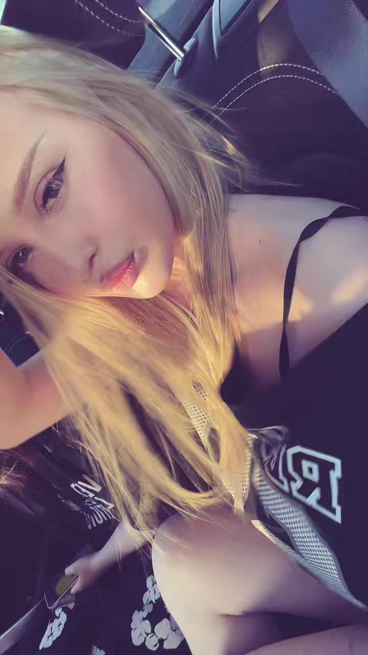 @🖤