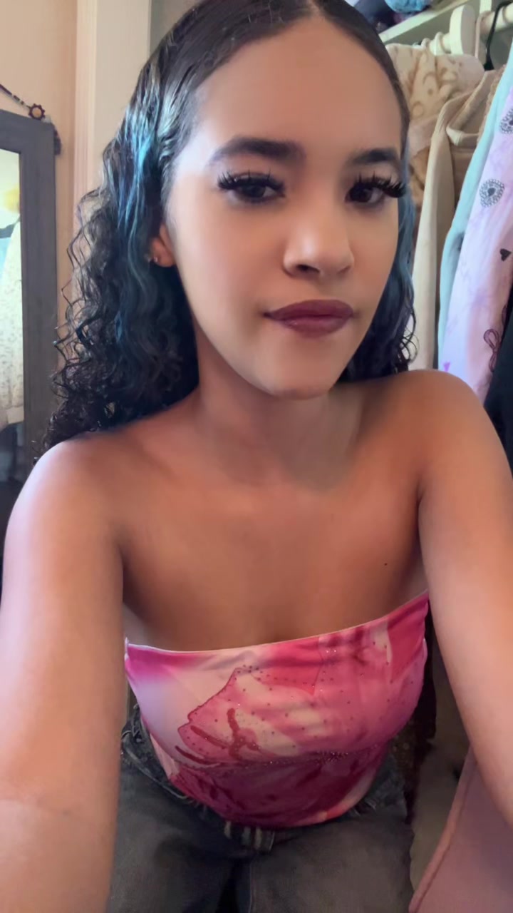 @Yayaisthegirl