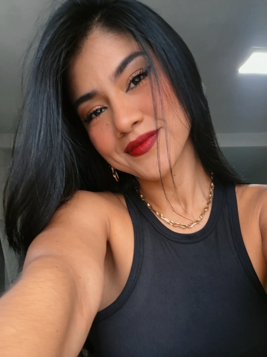 @JuliAnny🦋