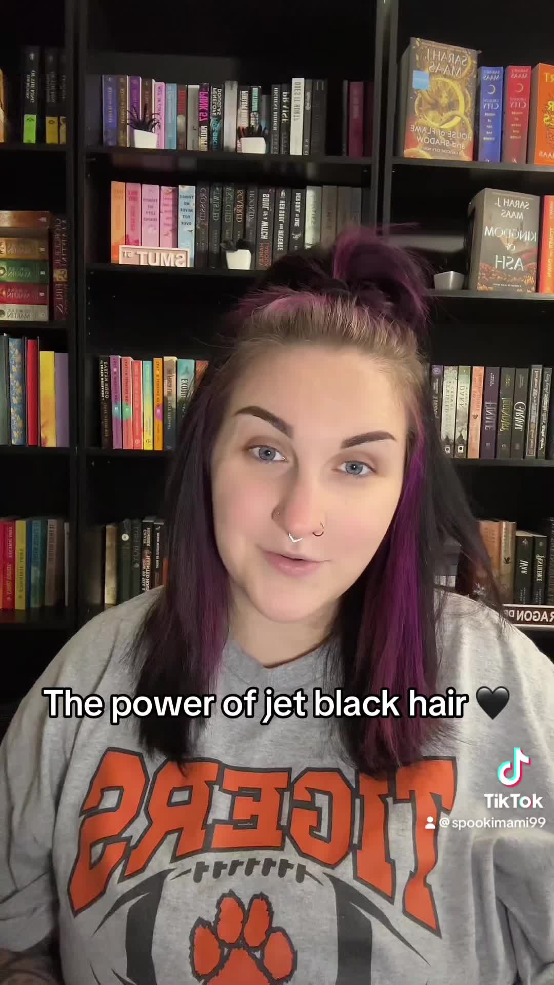 @Alyx | Booktok📚🖤