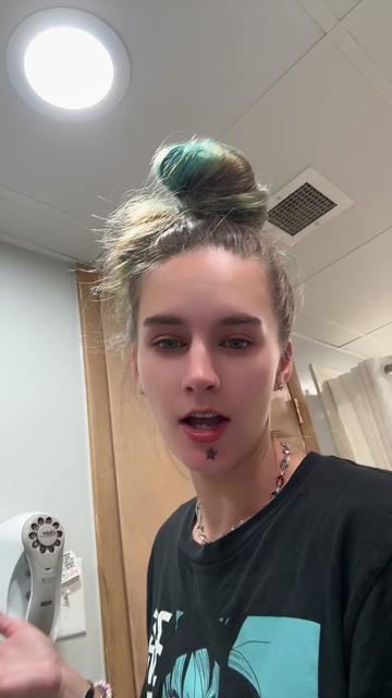 @Ťĩfffäñÿÿÿ! 🖤