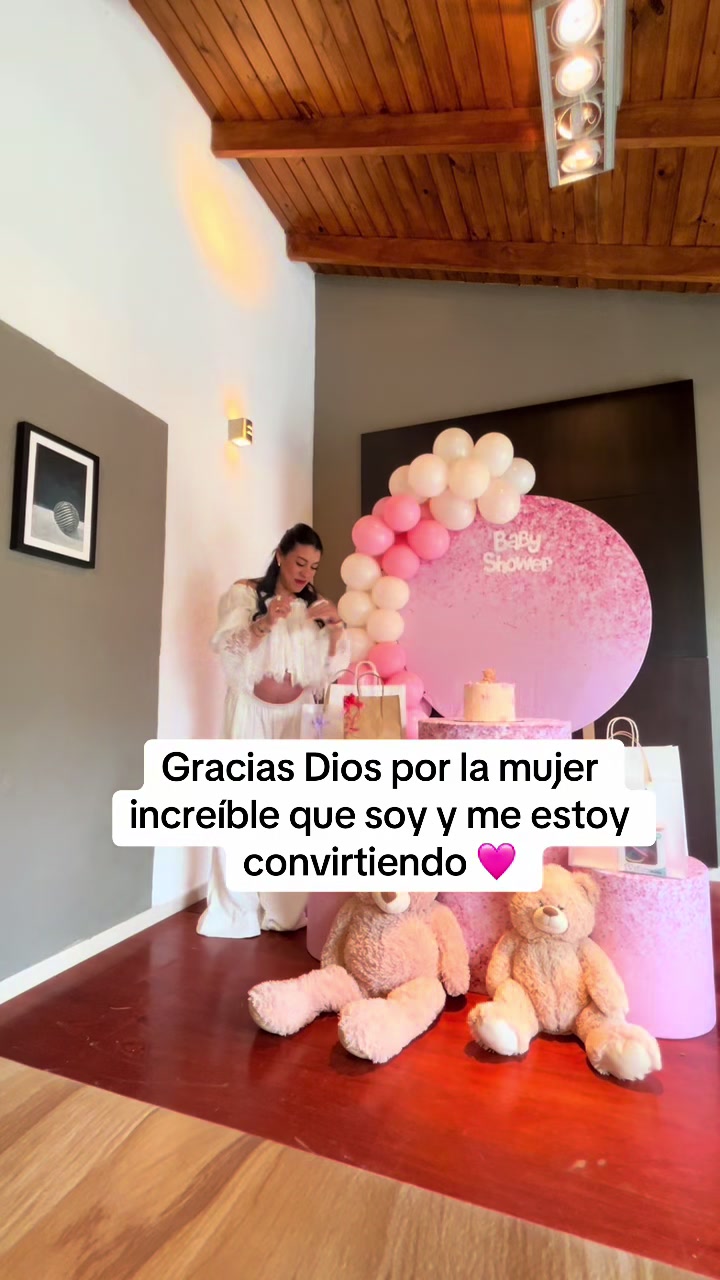 @Monika Santacruz ✨