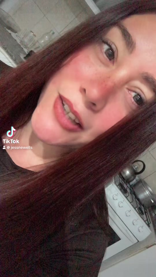 @jessnewells 