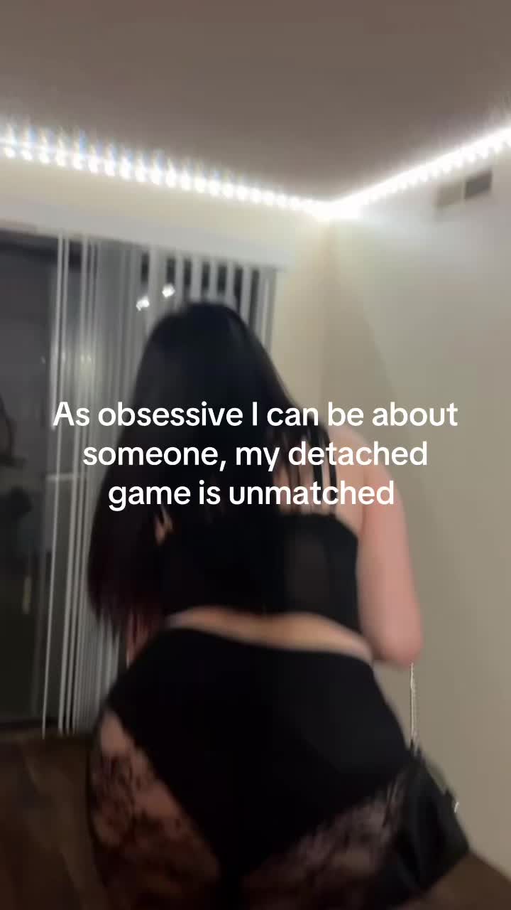 @Bella