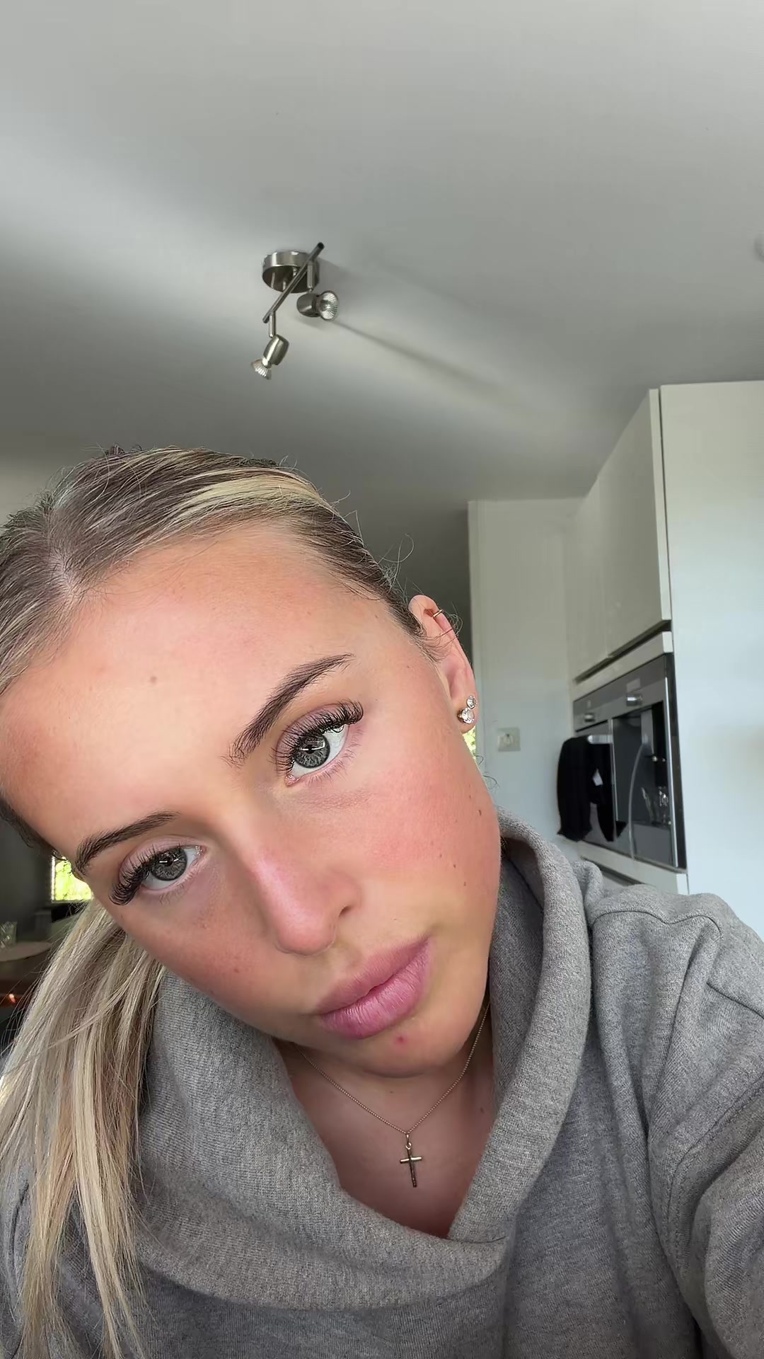 @sterrenovaaa