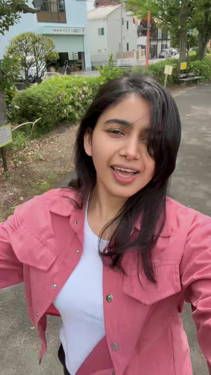 @SAPNA 🖤💫