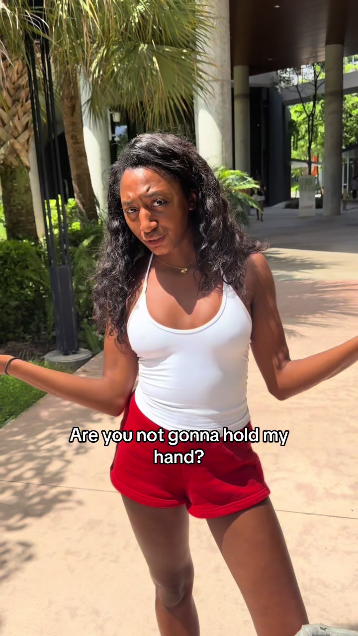 @shariahmckenzie