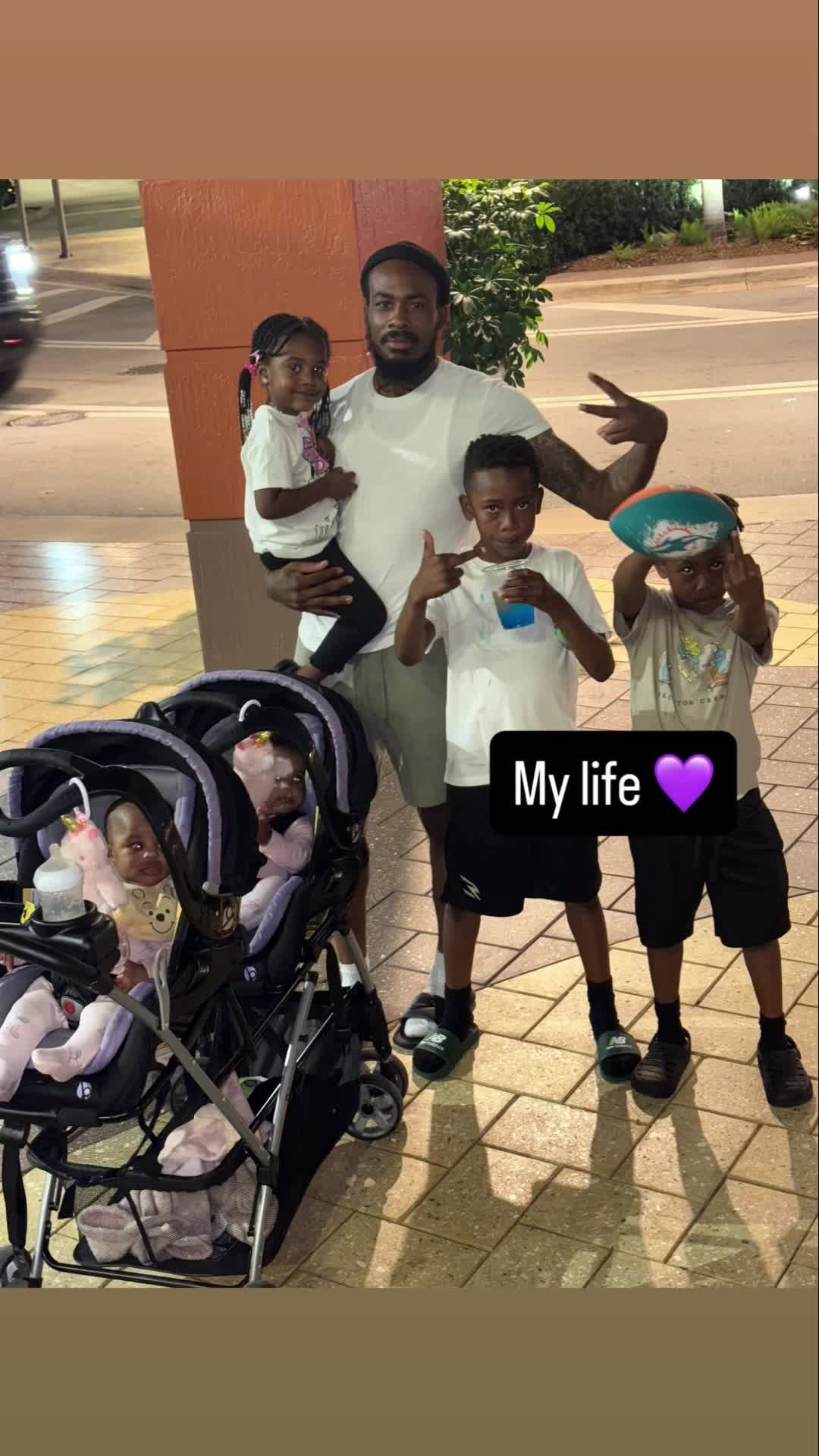 @3️⃣7️⃣0️⃣0️⃣ Dj