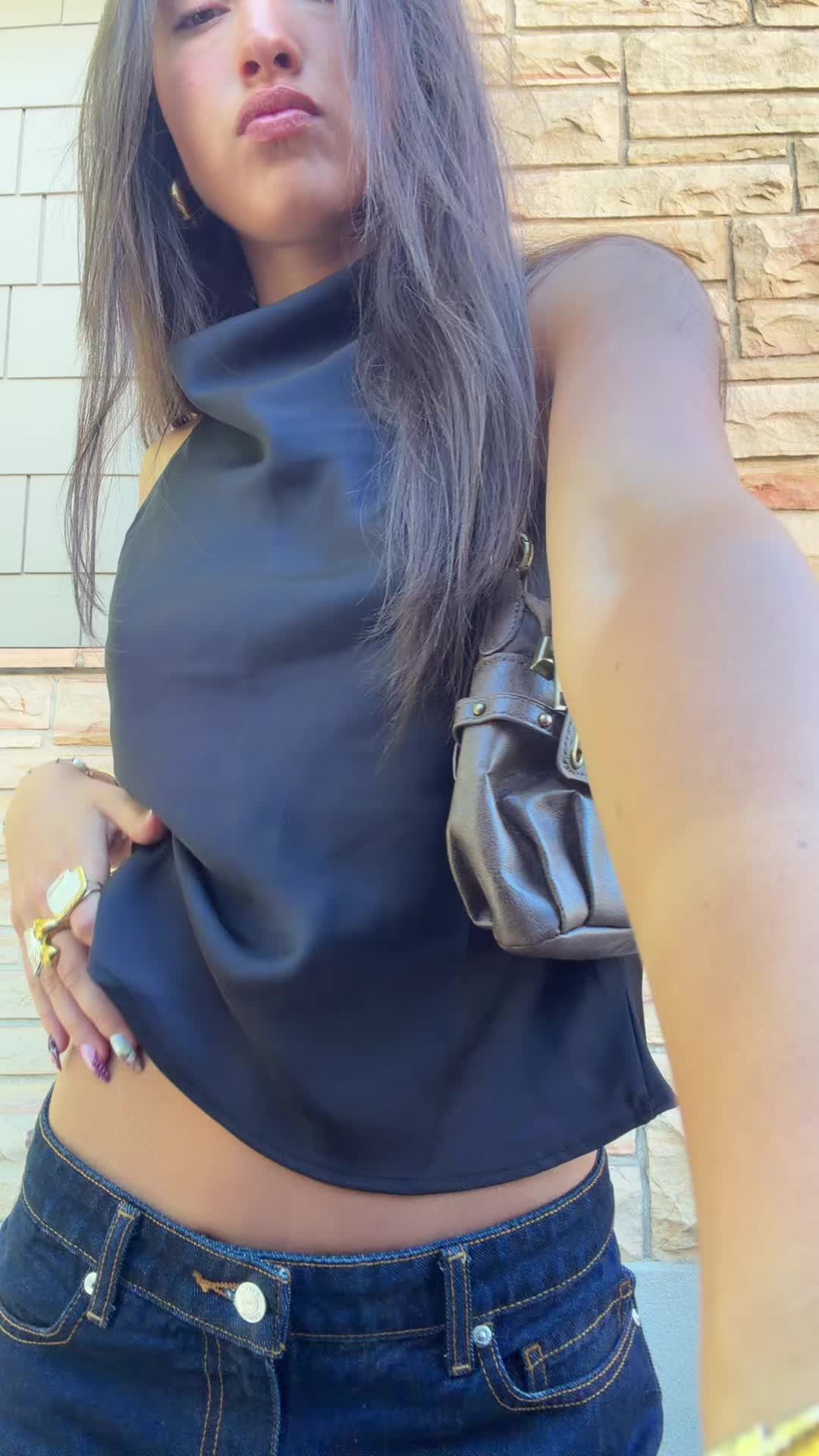 @elena