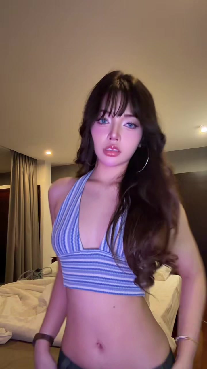 @Lyza Vong.🎀༘⋆˚