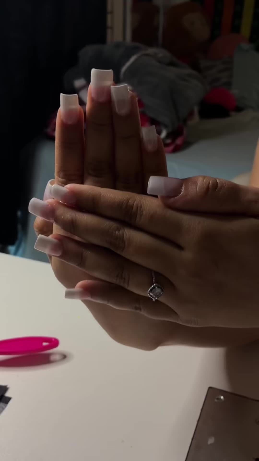 @manisbyzeze