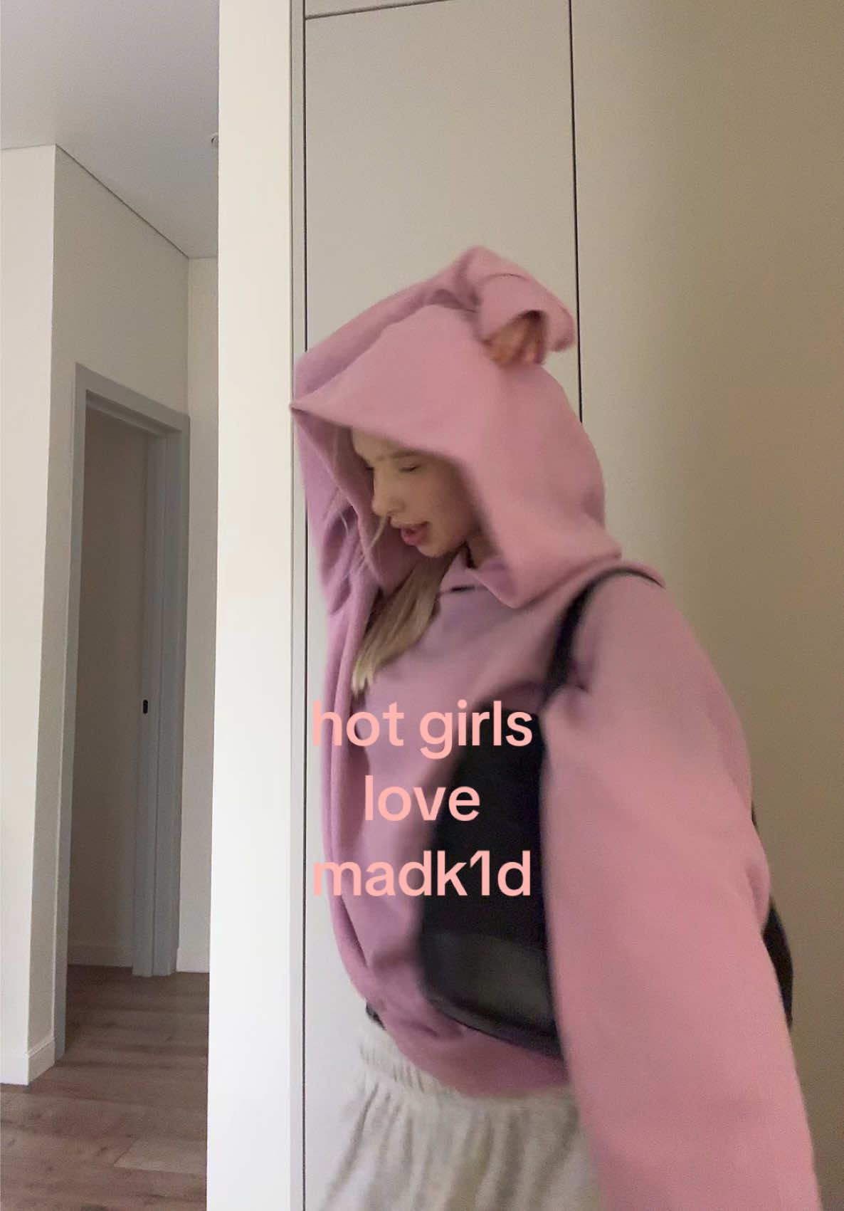 @mari😼