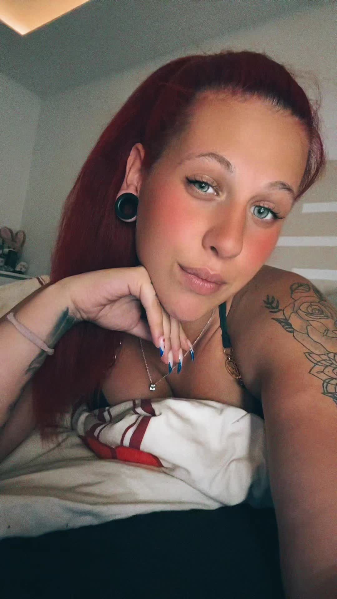 @Vivi😈