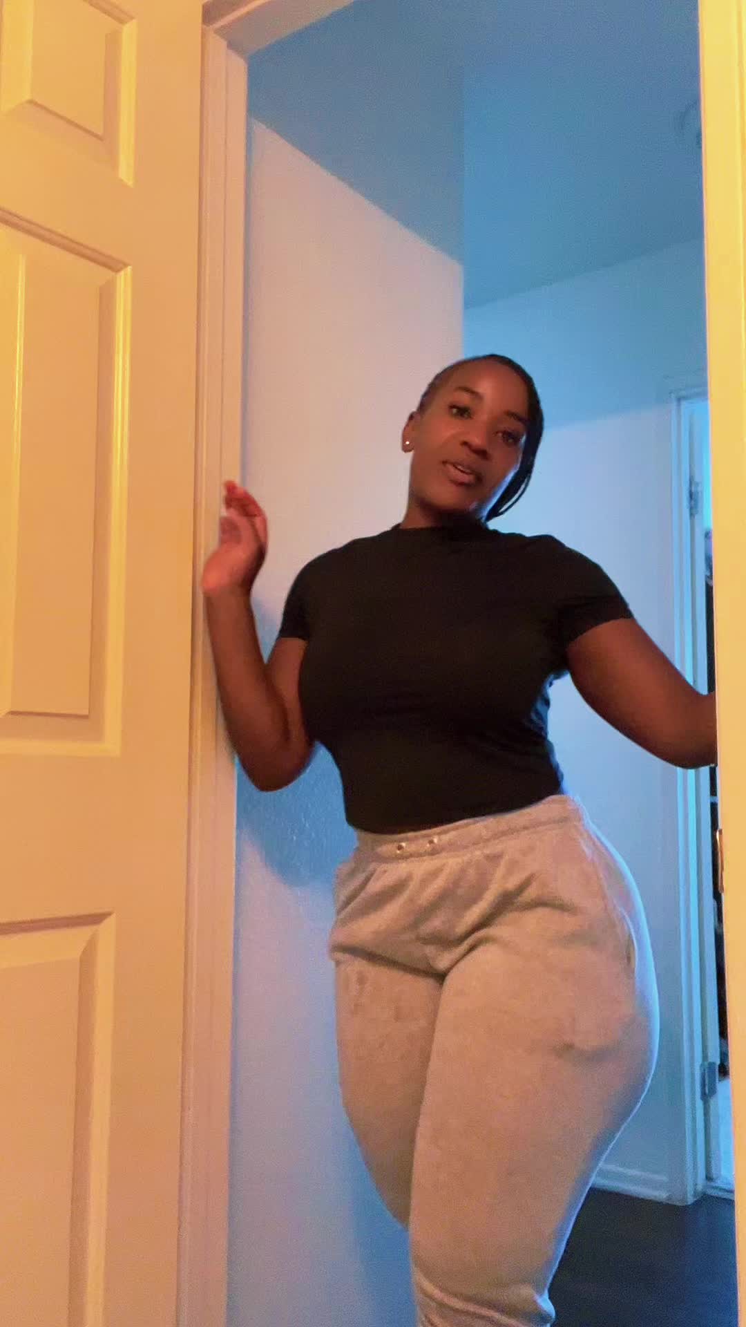 @sherlyne anyango