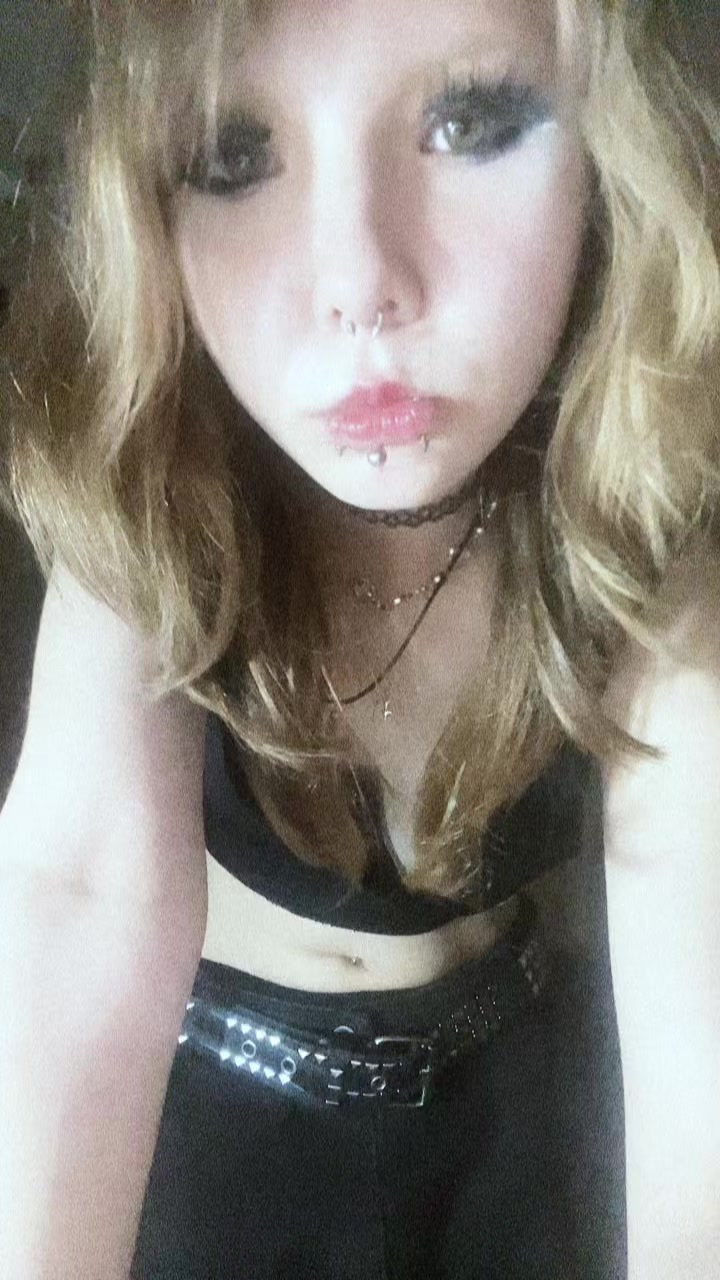 @× ШАРЛОТТА РАЙЗЕР ×
