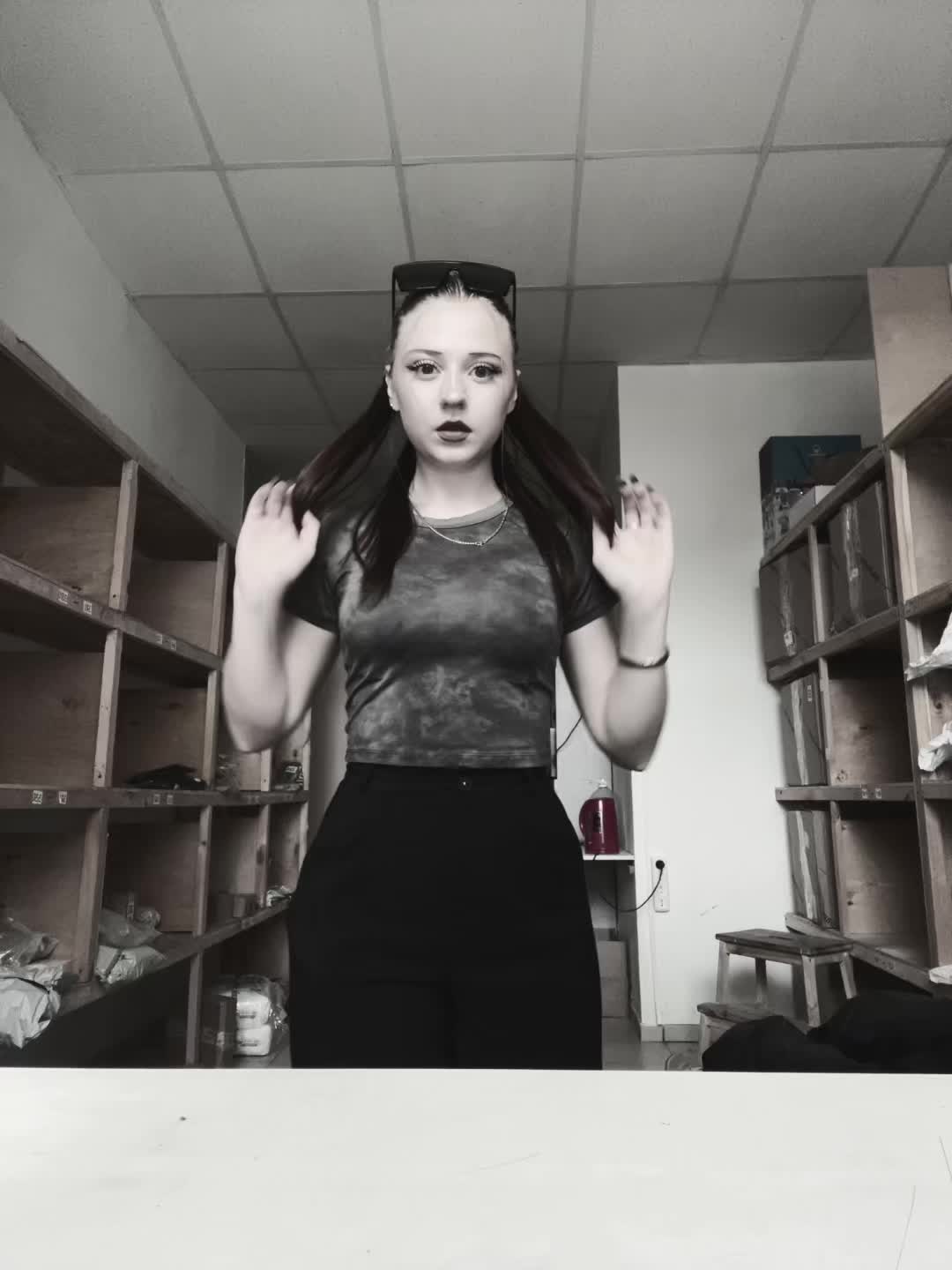 @Persikova