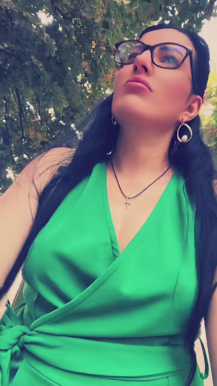 @Самотня Вовчиця