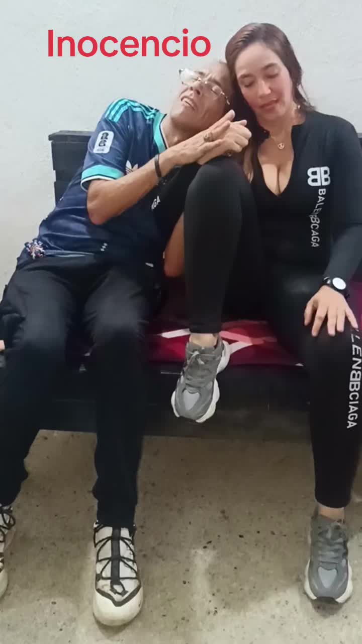 @MiguelG_Elmilvoces.(tia Gumer)