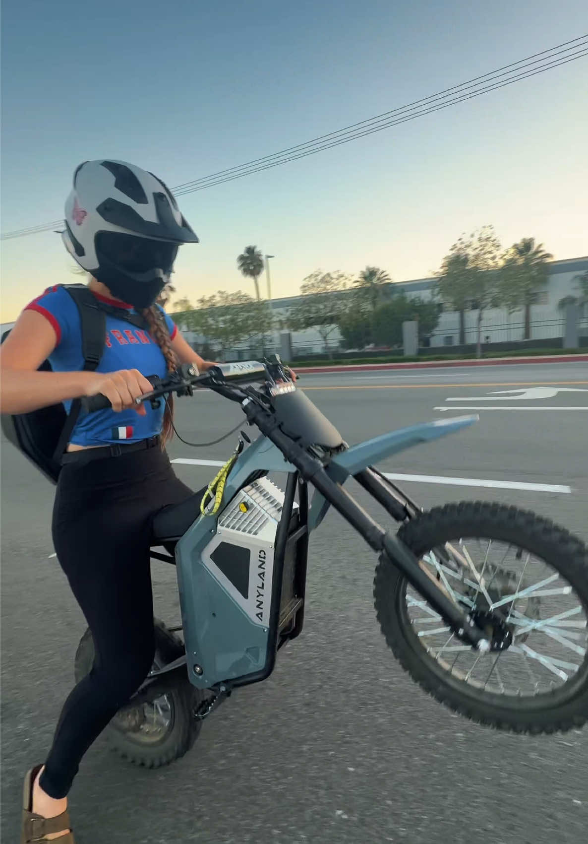 @avi_rides