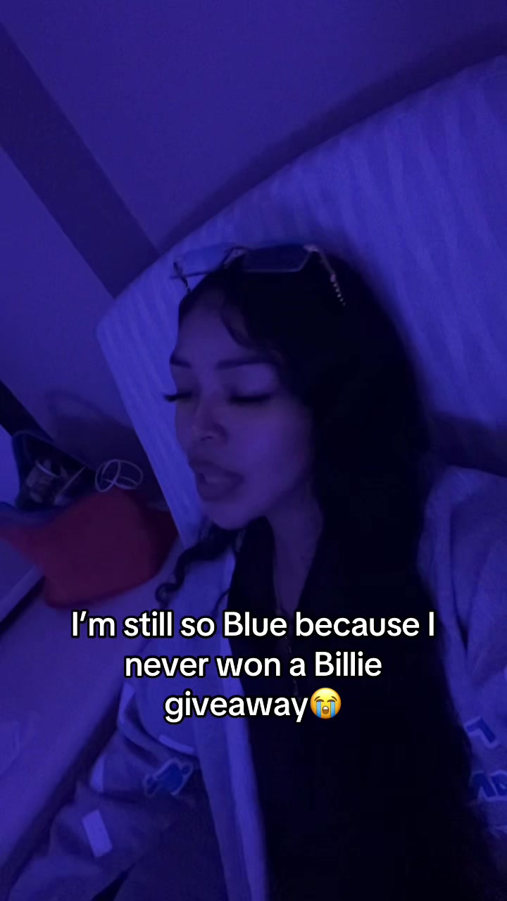 @QueenDez12๐