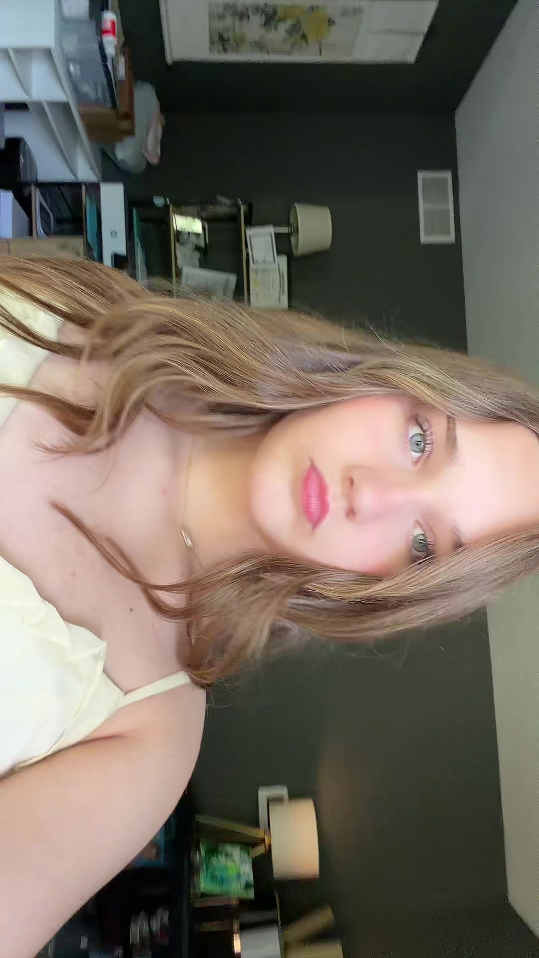 @Ella