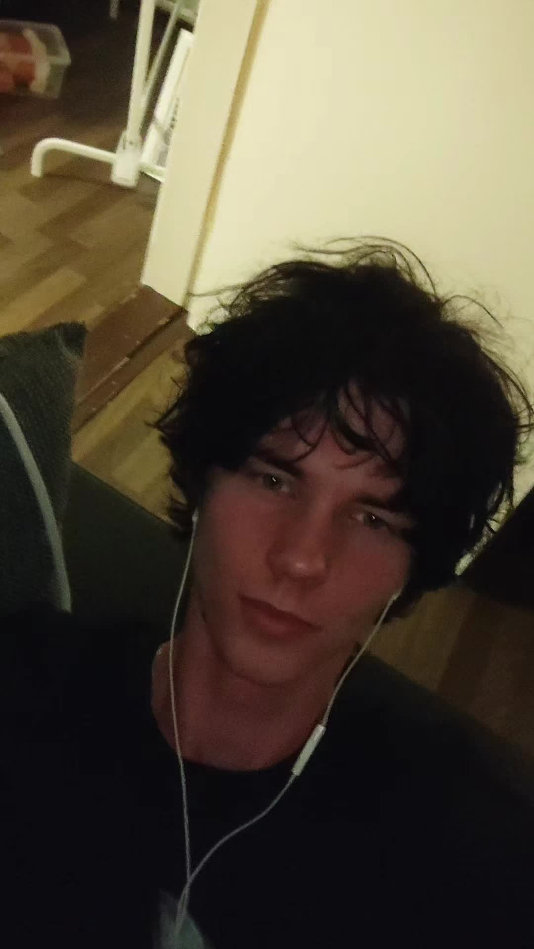 @♈