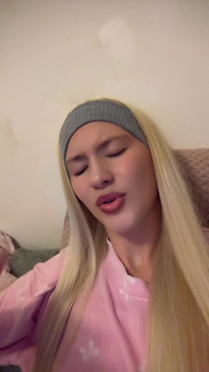 @Inaya30k🤍