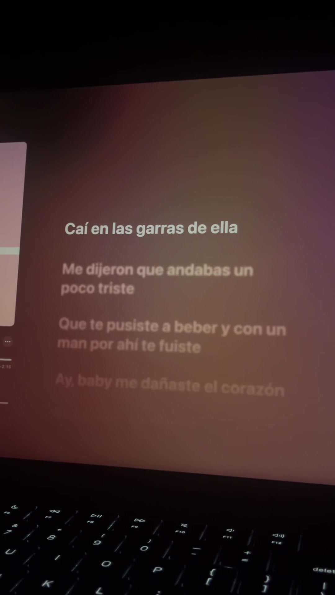 @🎧