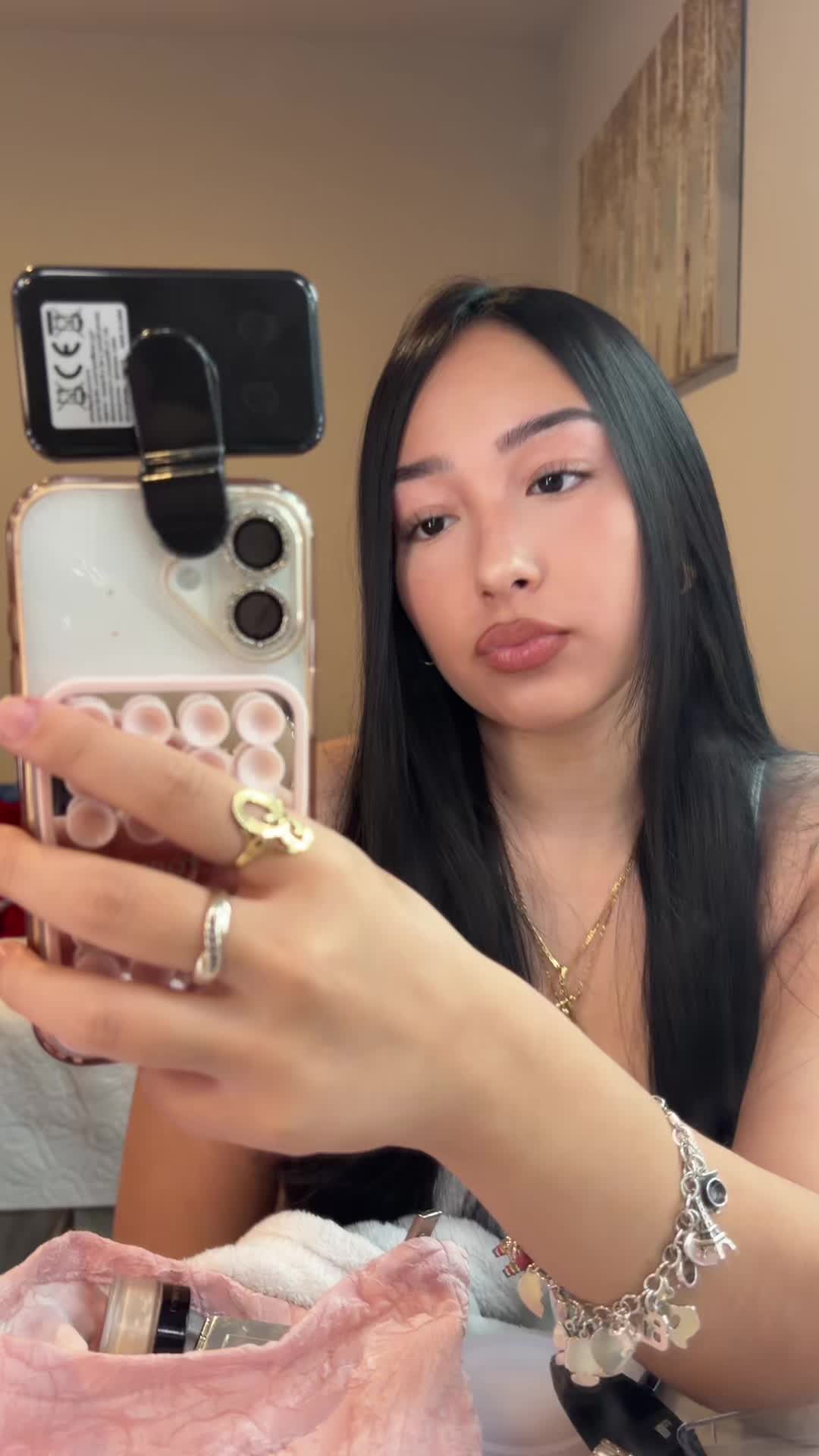 @⃟