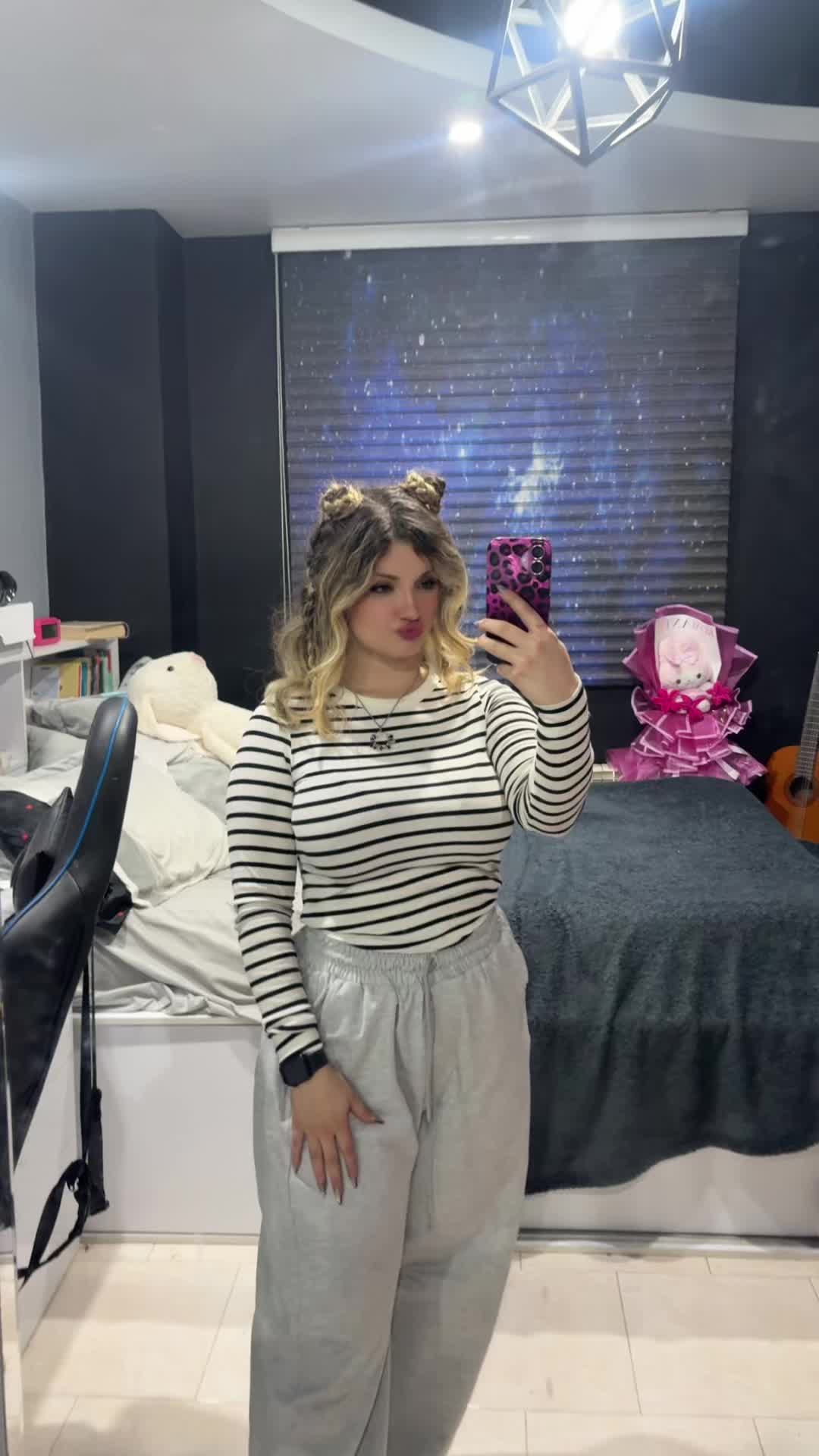@Anahitaque