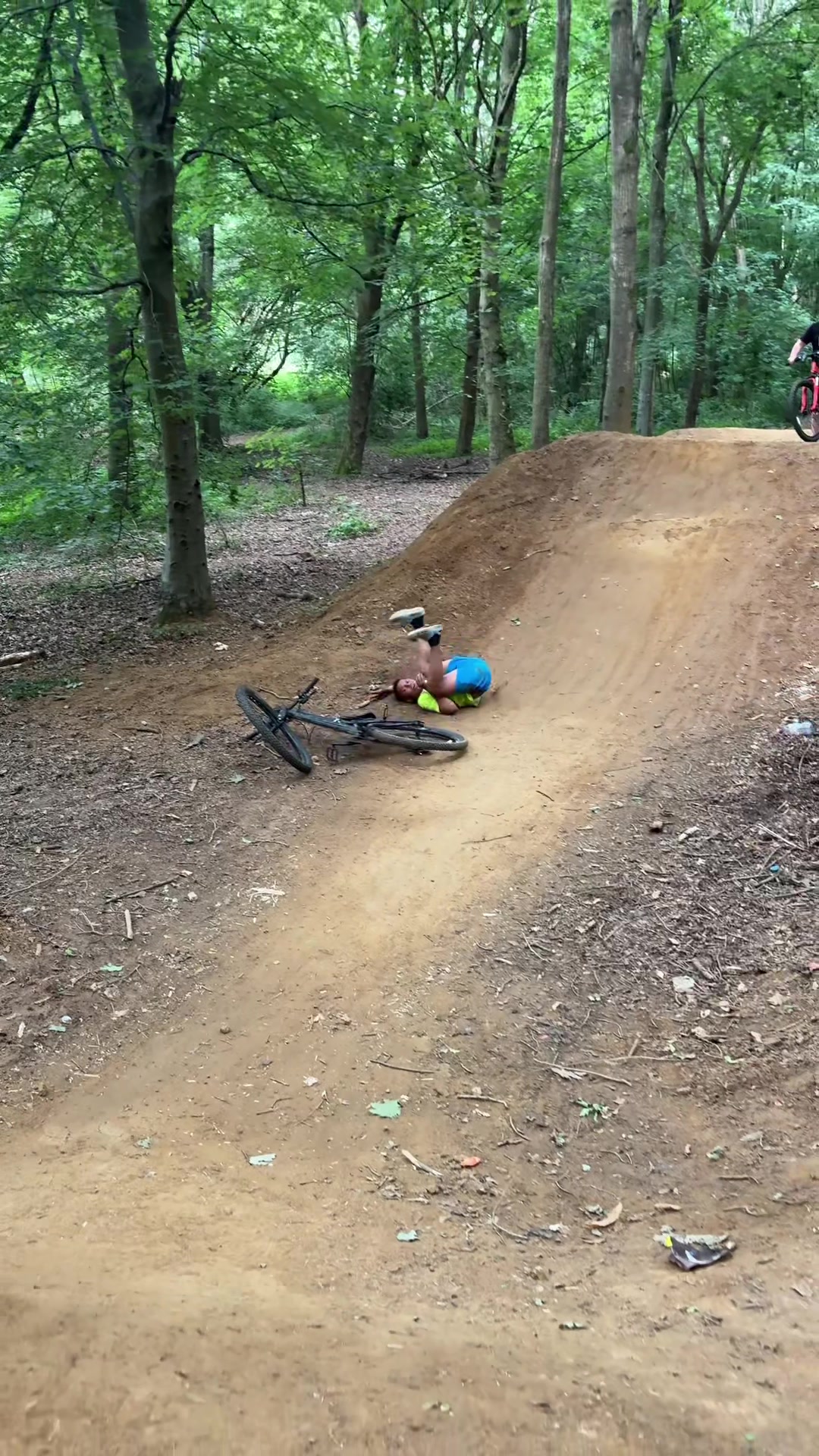 @Toby🚲