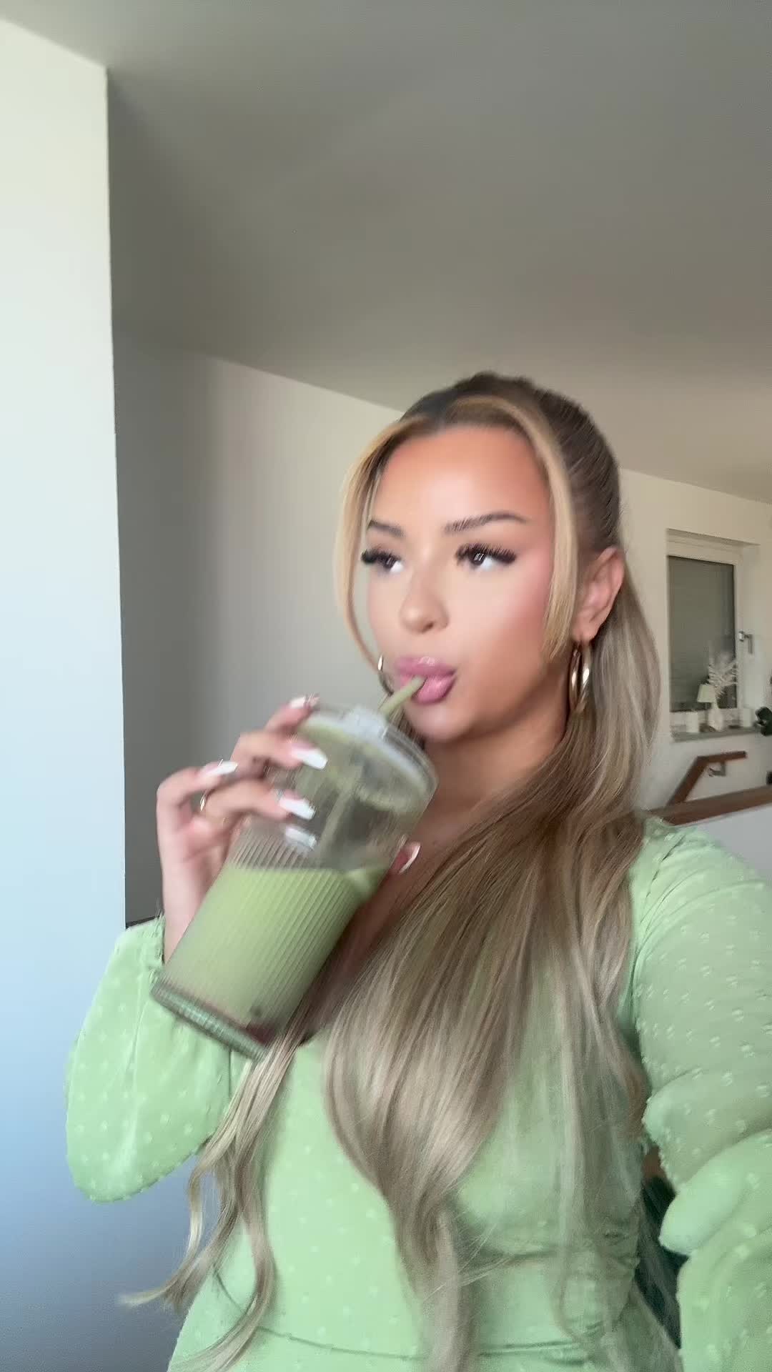 @niki