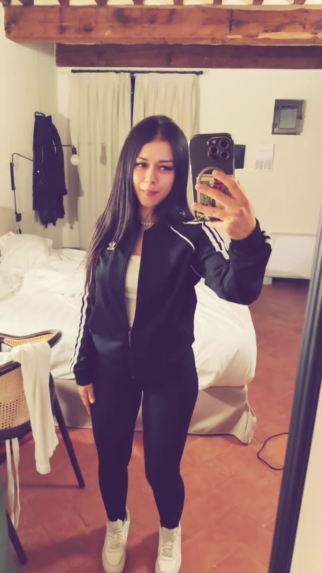 @Yasmina