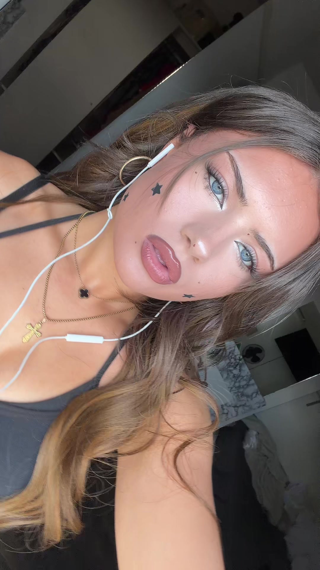 @ameliadeeekin