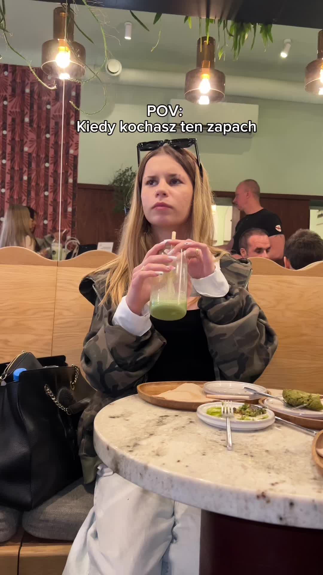 @Aqualessia